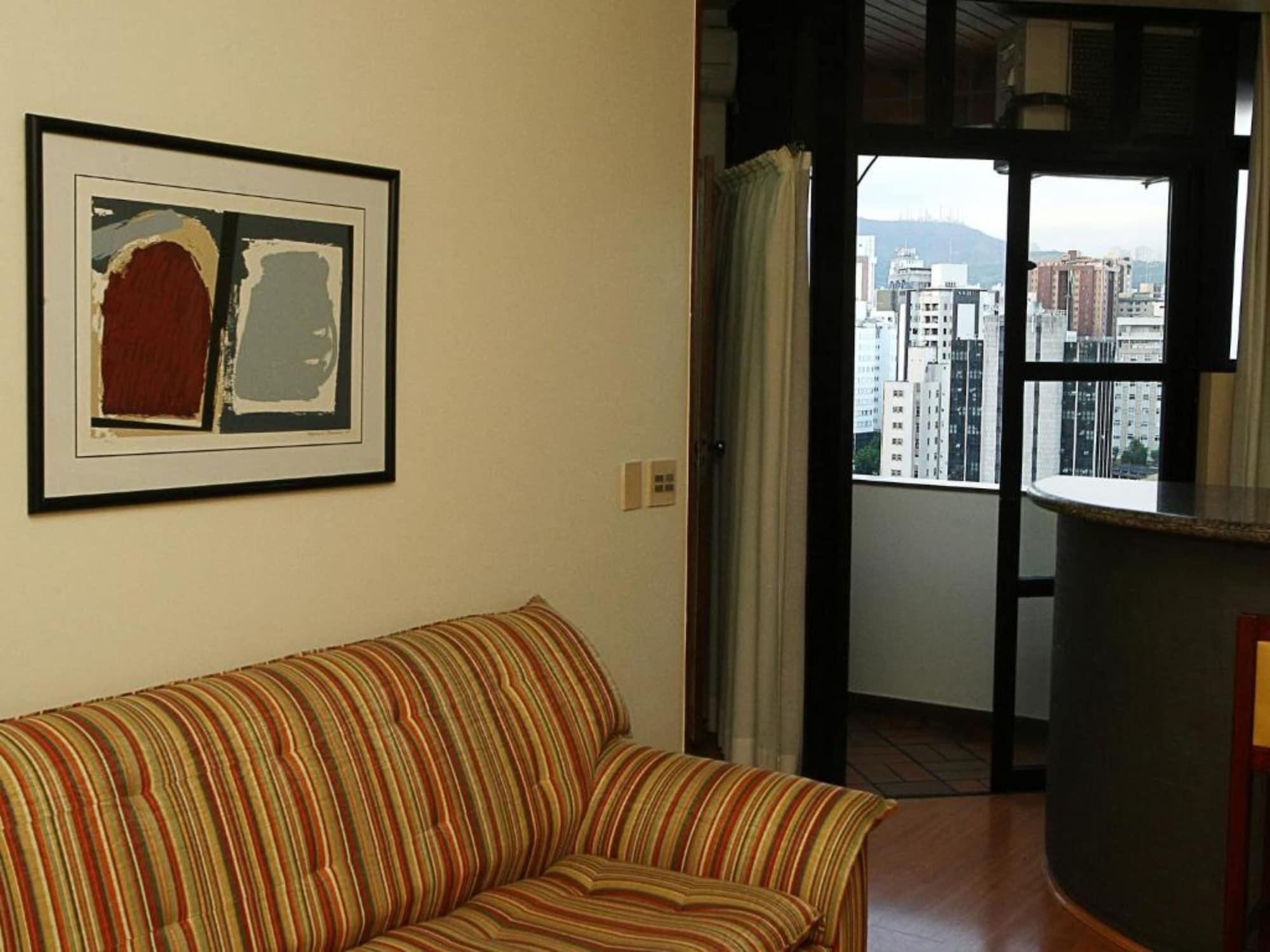 Cheverny Apart Hotel เบโลโอรีซอนชี ภายนอก รูปภาพ